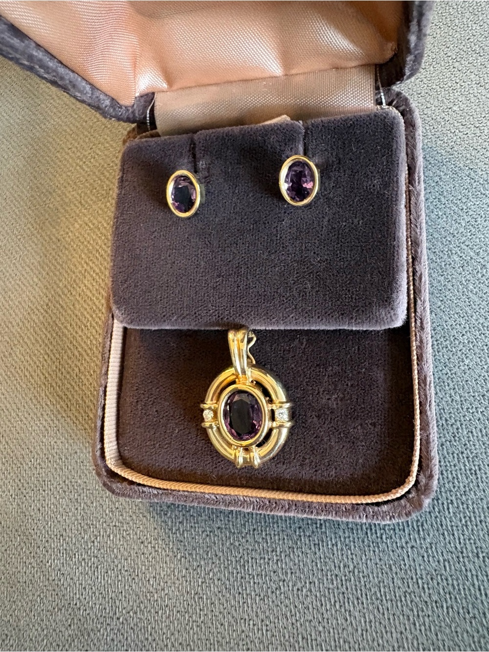 Gold-Tone Purple Stone Pendant & Stud Earrings Set
